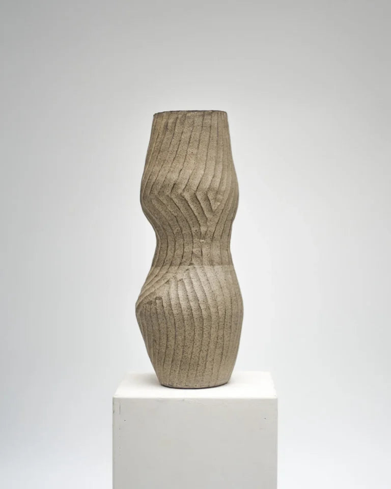 Szakadás — Sculptural Vase with Carved Relief