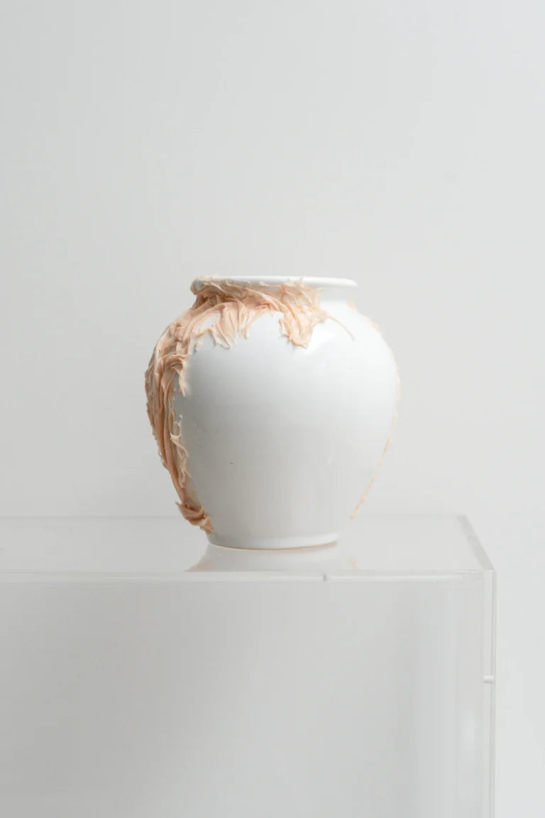 Kinövés — White Ceramic Vase with Relief